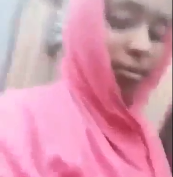 Horny somali undressing and showing her pussy | Wasmo Somali