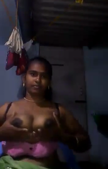 Horny Indian Girl Showing Off Boobs