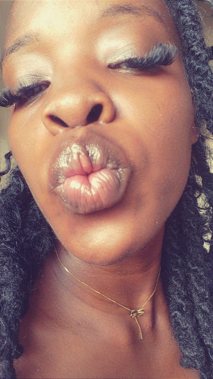Kenyan babe Neima playing with her coochie